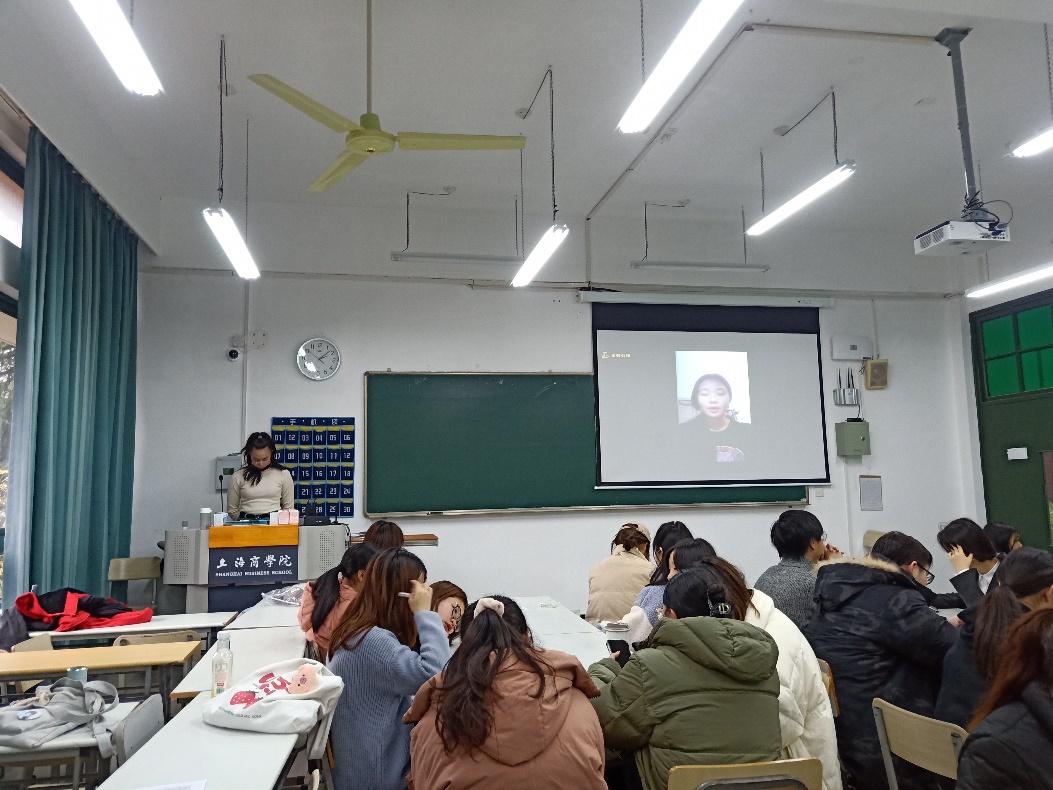 （图为小组视频展示）