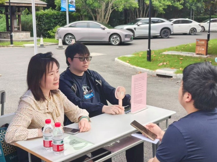 图2为企业招聘人员.jpg